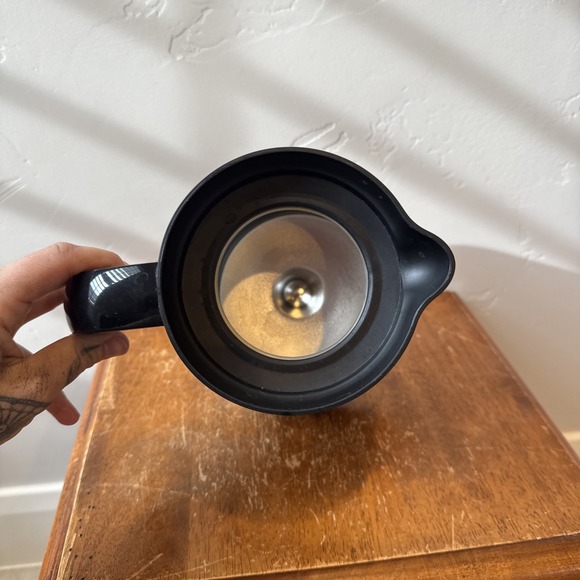 Keurig 32 Ounce Coffee Pot Carafe‎ 2.0 Replacement Stainless Steel Insulated - Picture 5 of 6